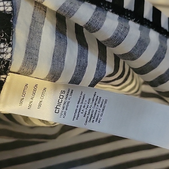 Chicos unique top size 2 - Picture 8 of 8